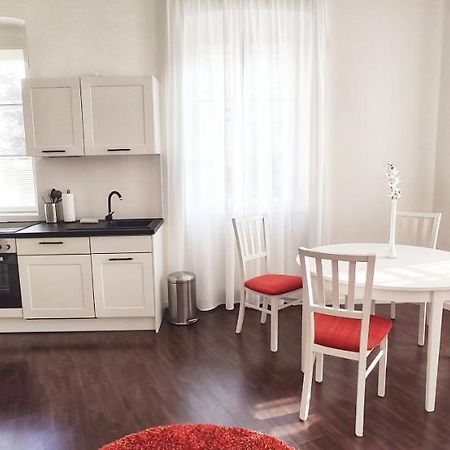 Helle Zweiraumwohnung In Wohngebiet Vienna Luaran gambar