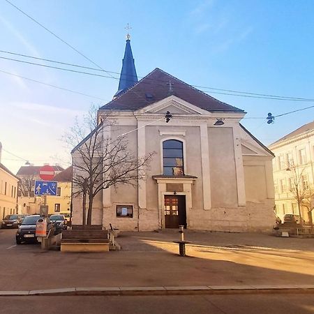 Helle Zweiraumwohnung In Wohngebiet Vienna Luaran gambar